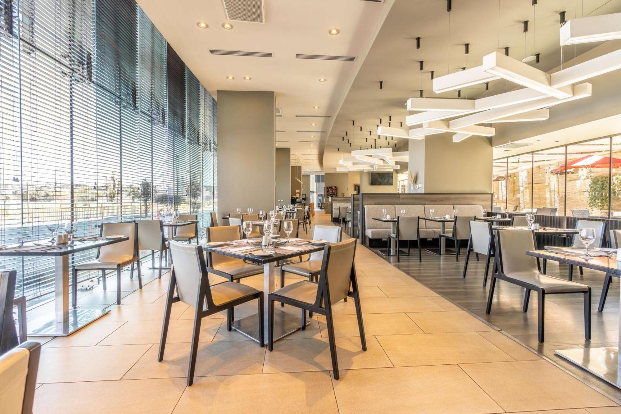 Hilton Garden Inn Икике Экстерьер фото