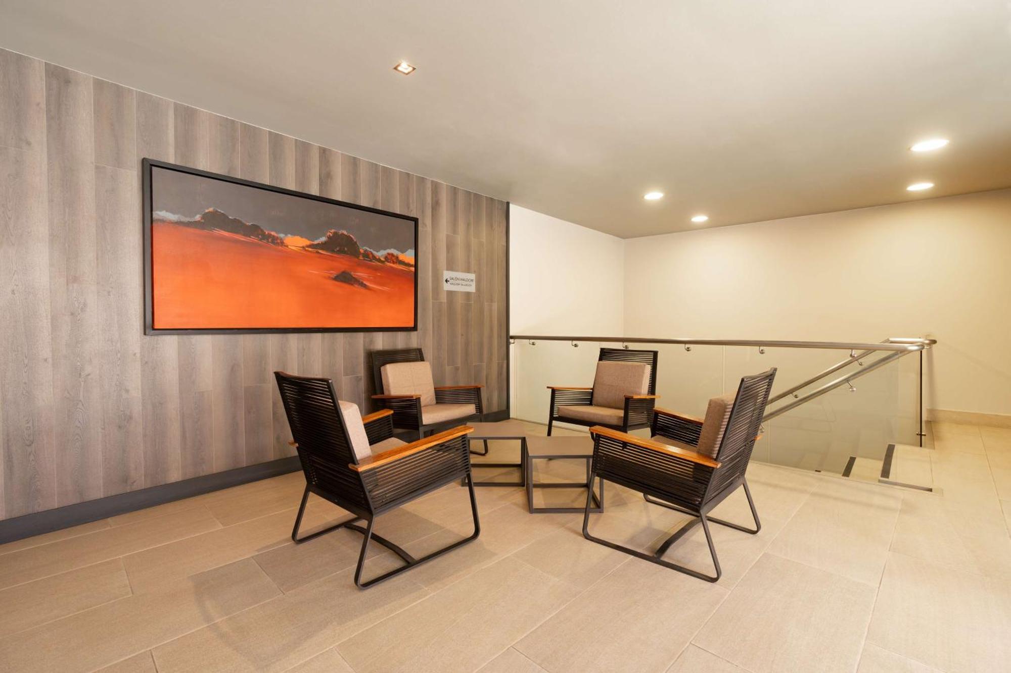 Hilton Garden Inn Икике Экстерьер фото