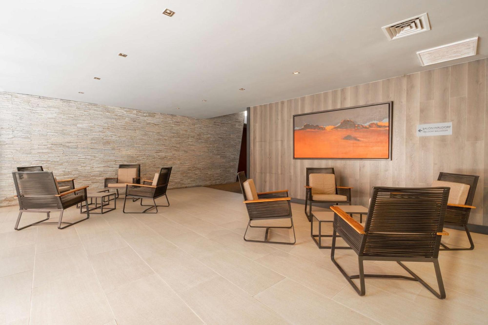 Hilton Garden Inn Икике Экстерьер фото